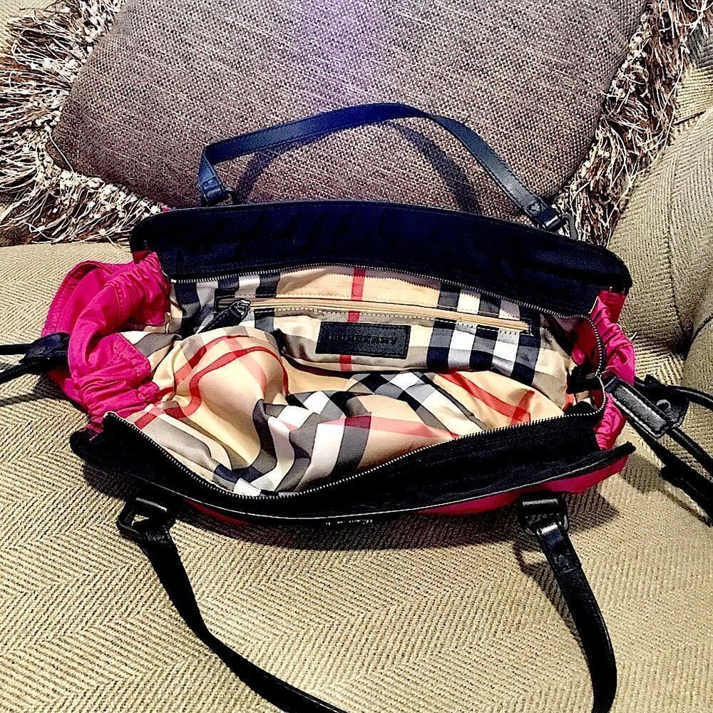 BURBERRY EVERYDAY NYLON LEATHER TRIM TOTE, LAPTOP, TRAVEL, VACATION, SCHOOL - Picture 8 of 10
